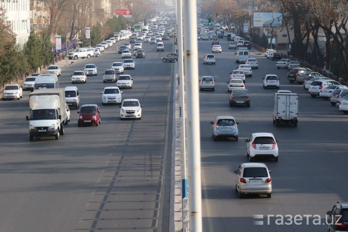 Разделительные заборы на дорогах Ташкента демонтируют - 1