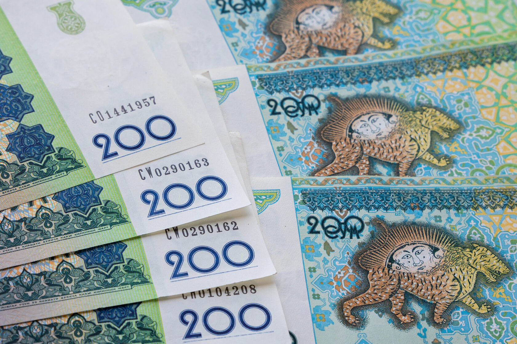 1000 р узбекский сум